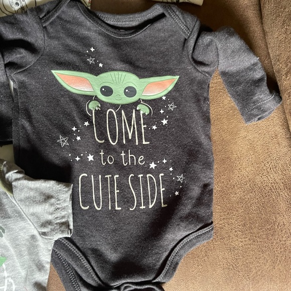 Baby Yoda 0/3 month lot of 4 infant
clothes gently worn - Picture 4 of 6